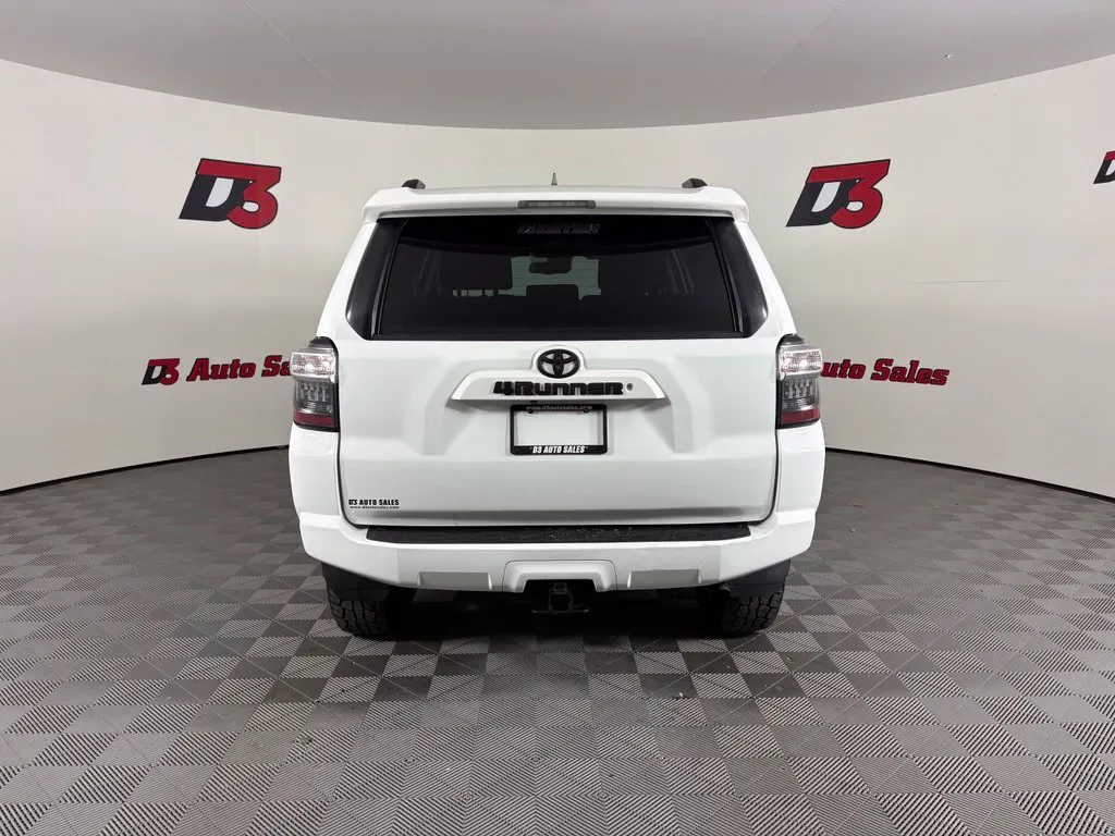 Toyota 4Runner photo 5