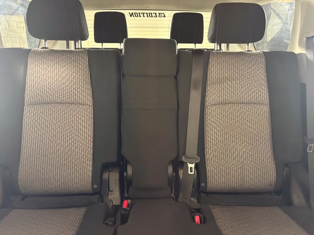 Toyota 4Runner photo 38