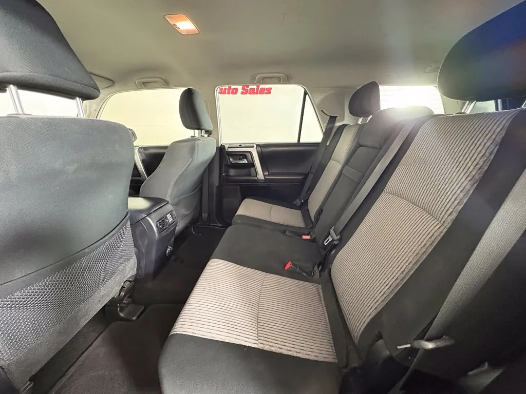 Toyota 4Runner photo 39