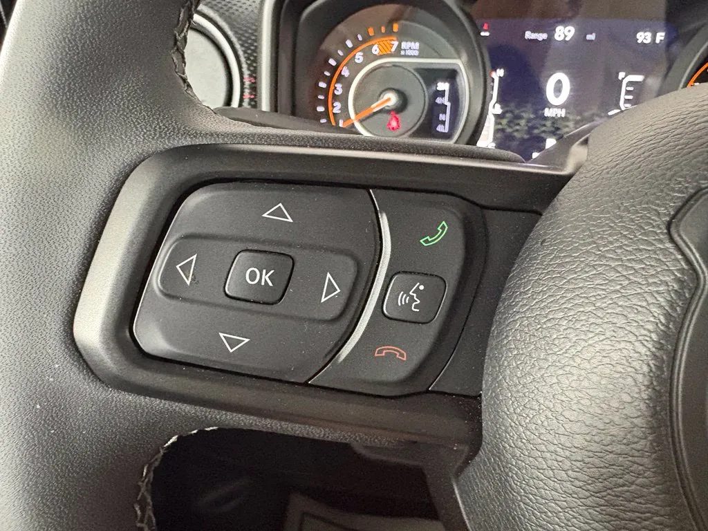 Jeep Wrangler photo 18