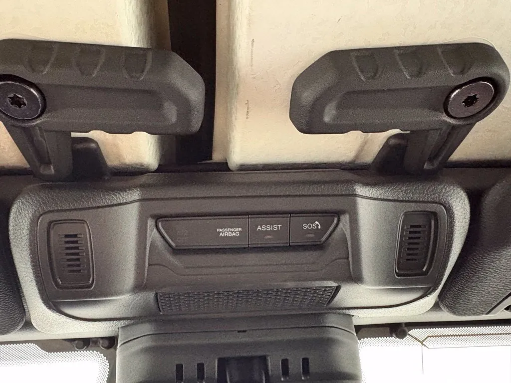 Jeep Wrangler photo 28