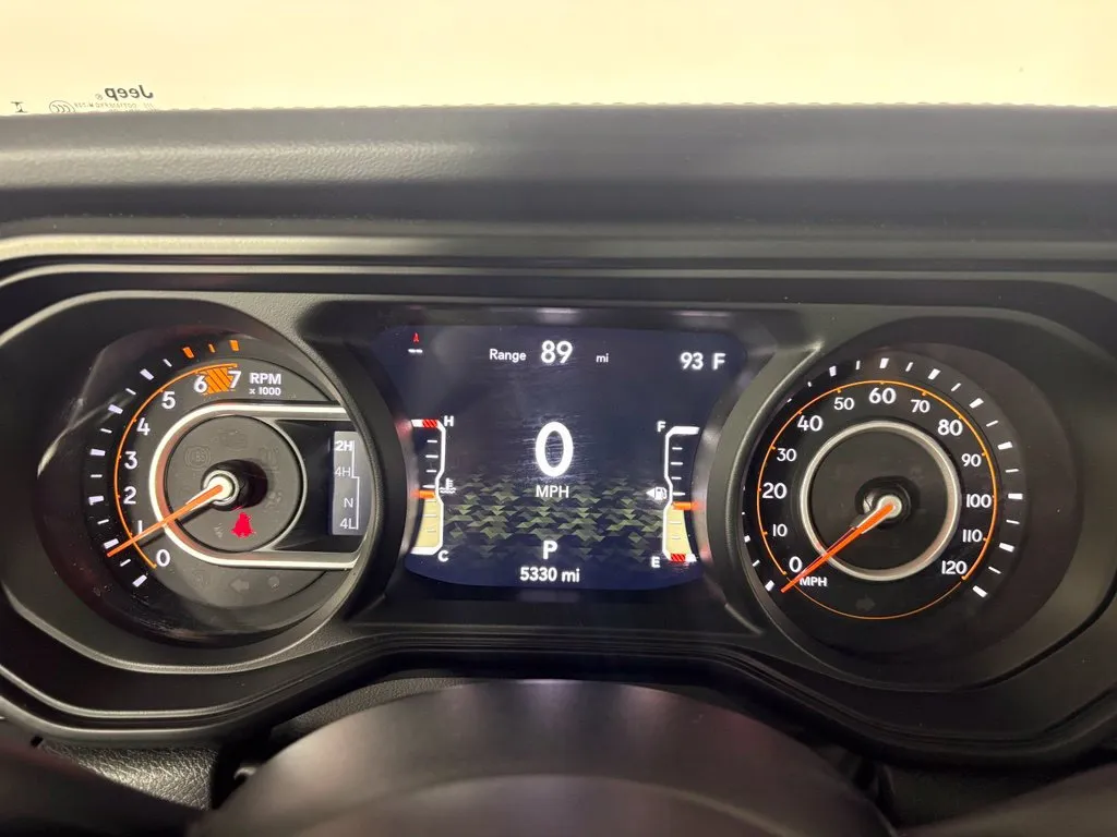 Jeep Wrangler photo 20