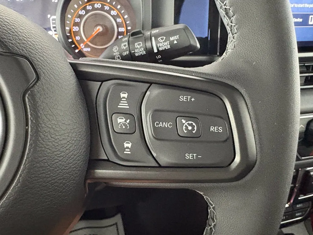 Jeep Wrangler photo 19