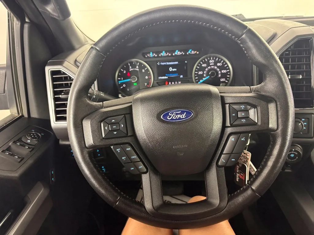 Ford F-150 photo 20