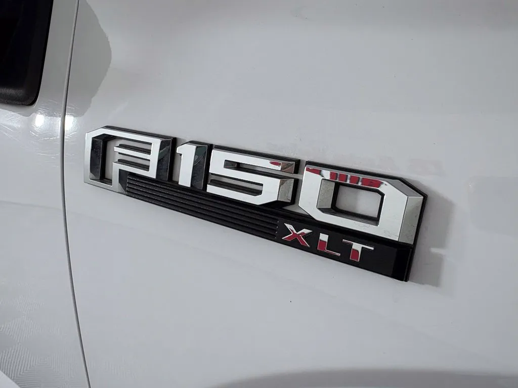 Ford F-150 photo 10