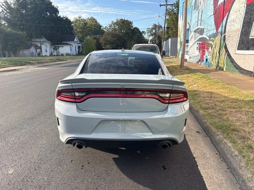 Dodge Charger photo 5