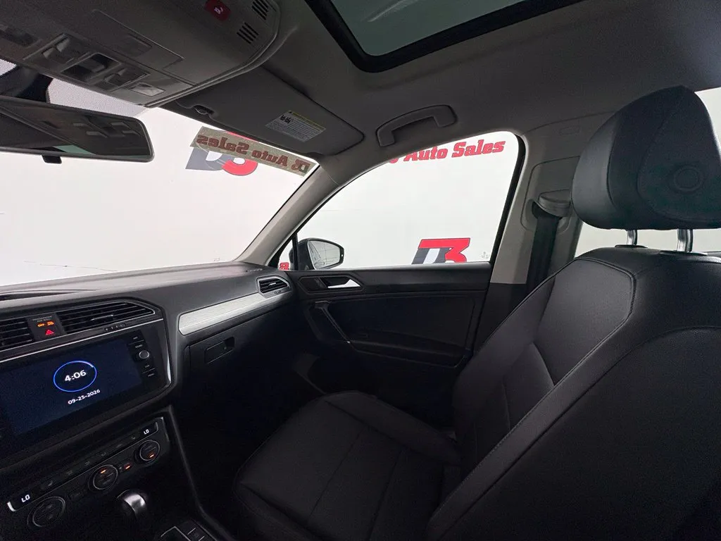 Volkswagen Tiguan photo 24
