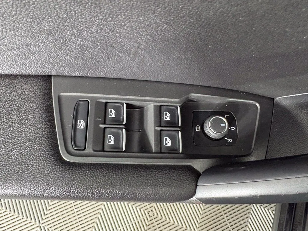 Volkswagen Tiguan photo 14