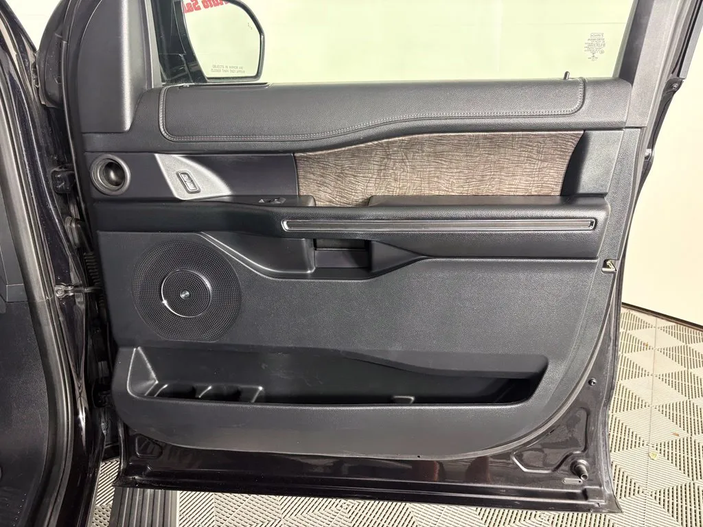 Ford Expedition photo 40