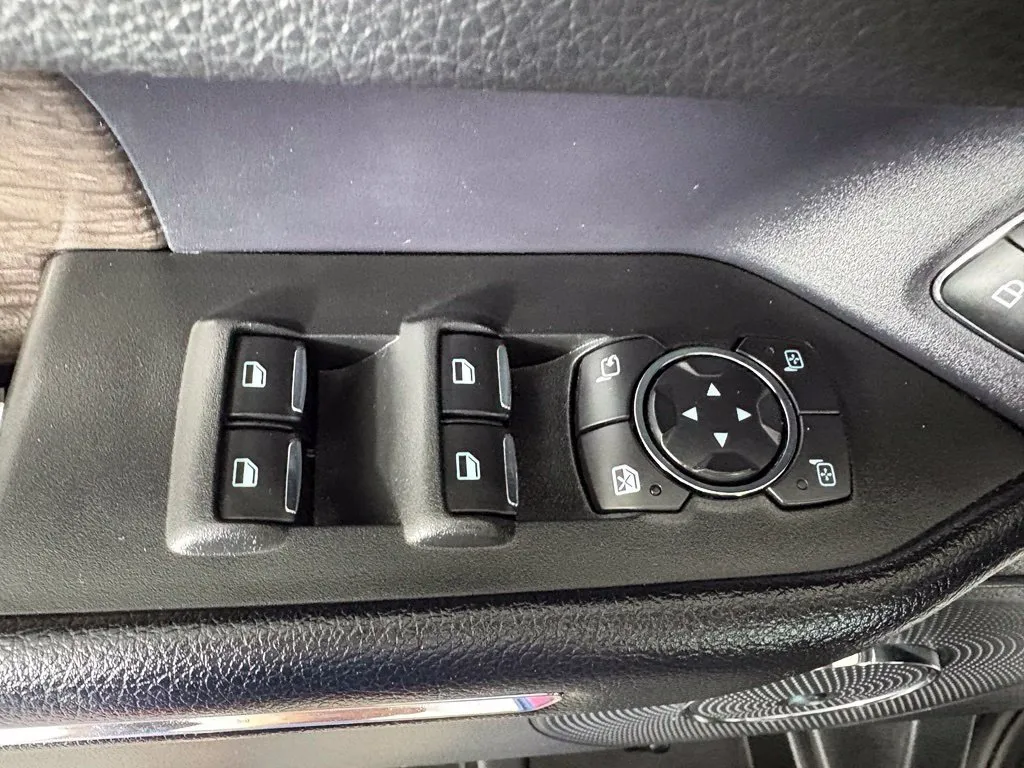 Ford Expedition photo 15