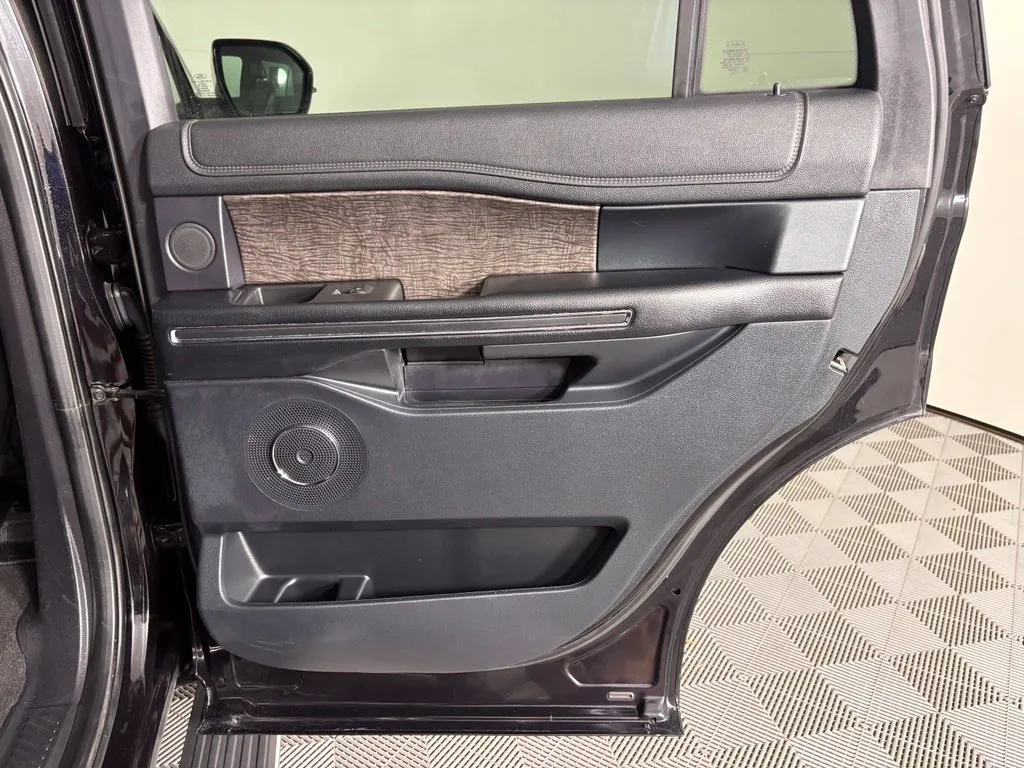 Ford Expedition photo 50