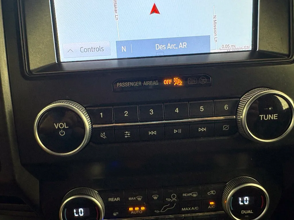Ford Expedition photo 29
