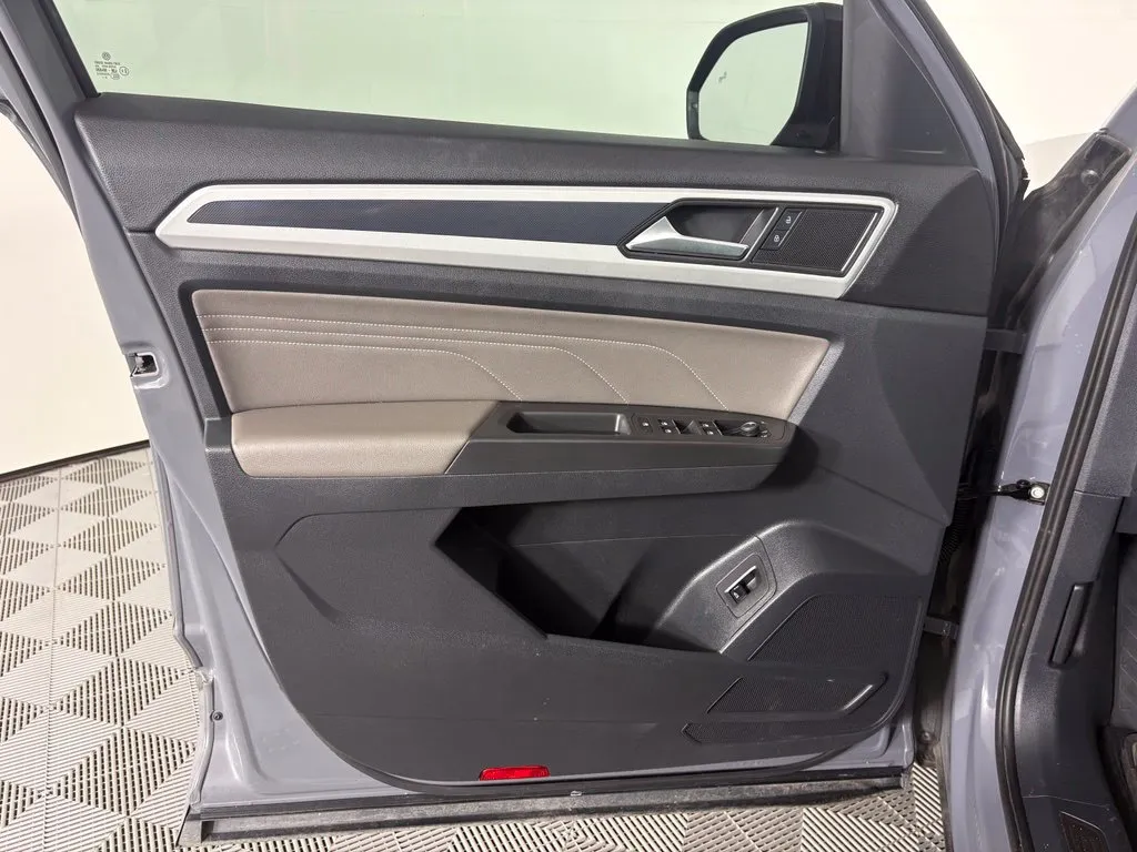 Volkswagen Atlas Cross Sport photo 13