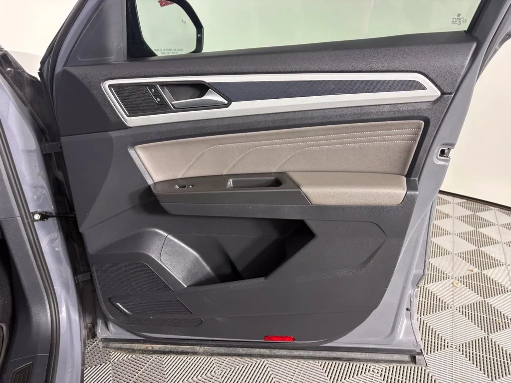 Volkswagen Atlas Cross Sport photo 35