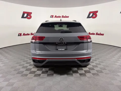 More photos of 2023 Volkswagen Atlas Cross Sport 2.0T SEL R-Line Black at D3 Auto Sales - Des Arc, AR, AR