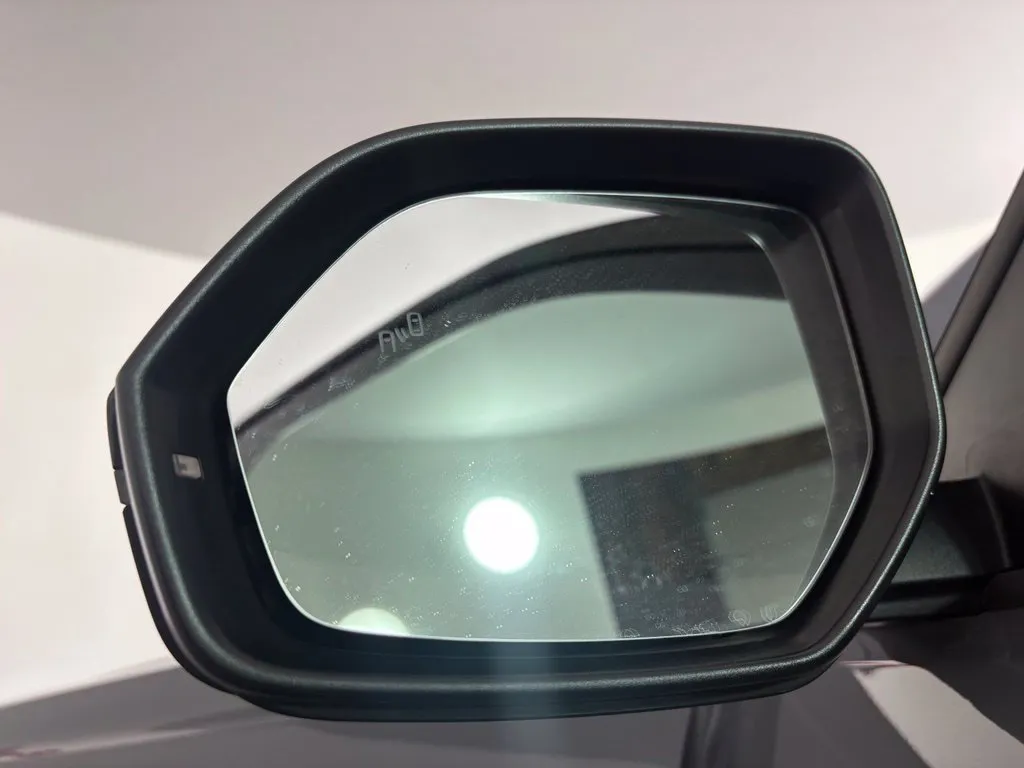 Volkswagen Atlas Cross Sport photo 17