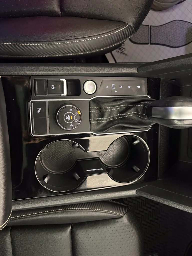 Volkswagen Atlas Cross Sport photo 26