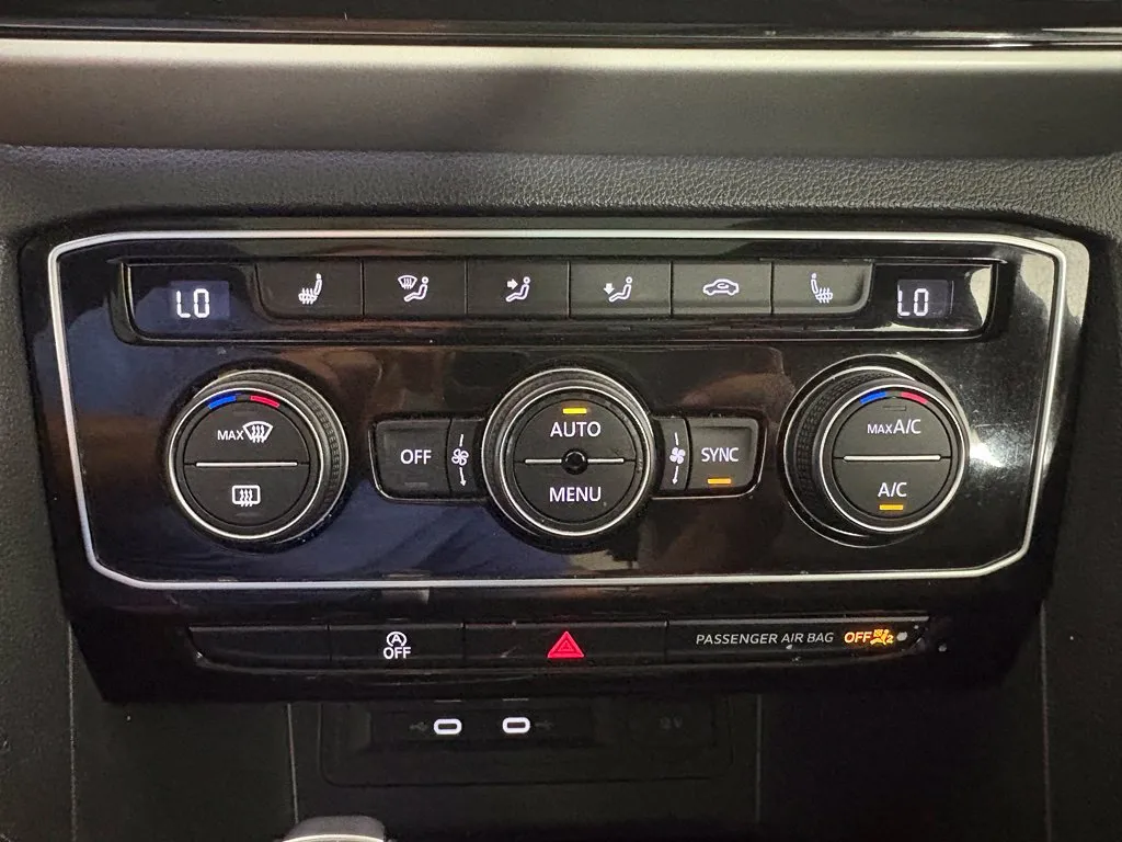 Volkswagen Atlas Cross Sport photo 25
