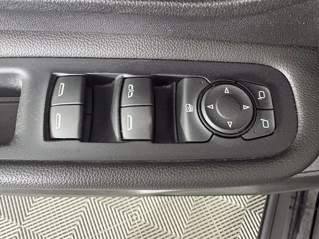 GMC Terrain photo 14