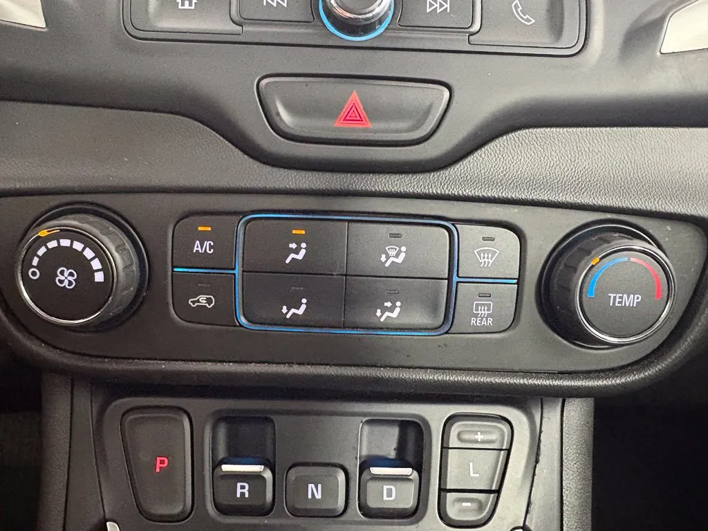 GMC Terrain photo 23