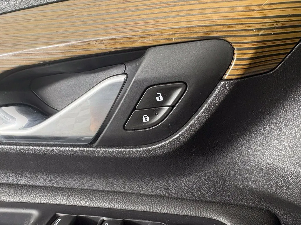 GMC Terrain photo 13