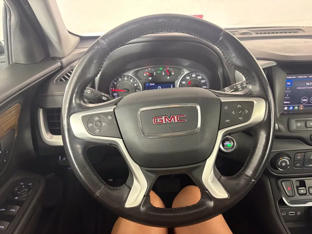 GMC Terrain photo 16