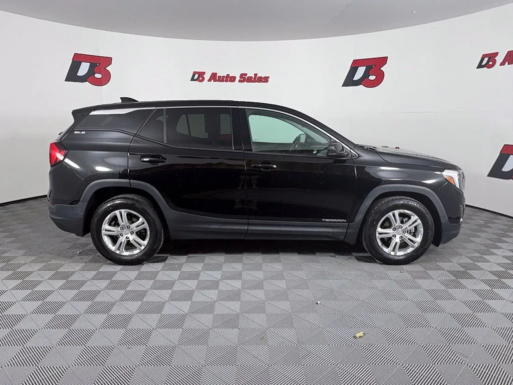 GMC Terrain photo 7