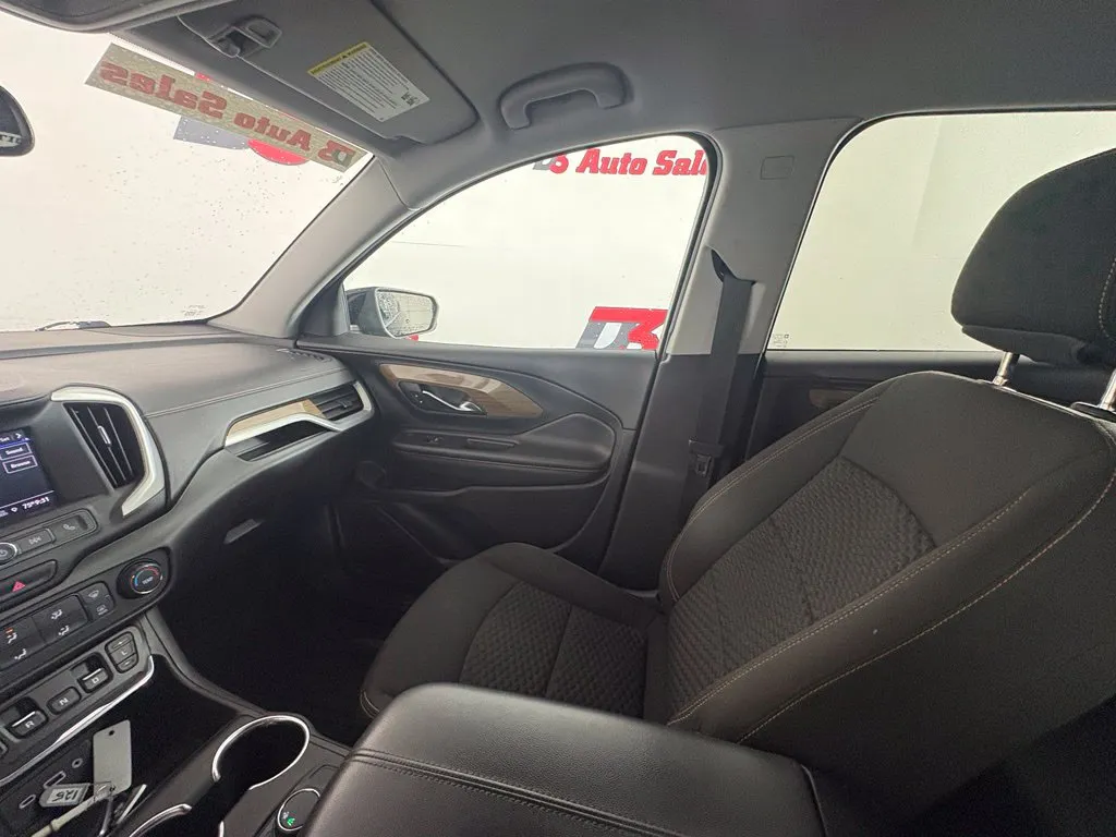GMC Terrain photo 27