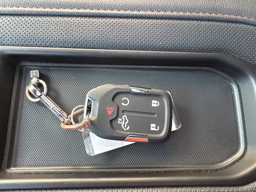 GMC Sierra photo 54
