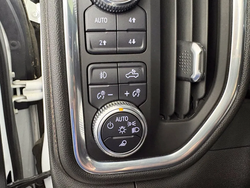 GMC Sierra photo 19