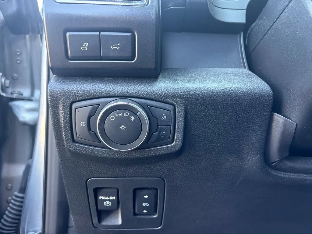Ford Expedition MAX photo 12