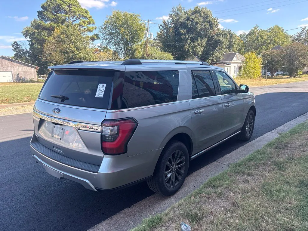 Ford Expedition MAX photo 6