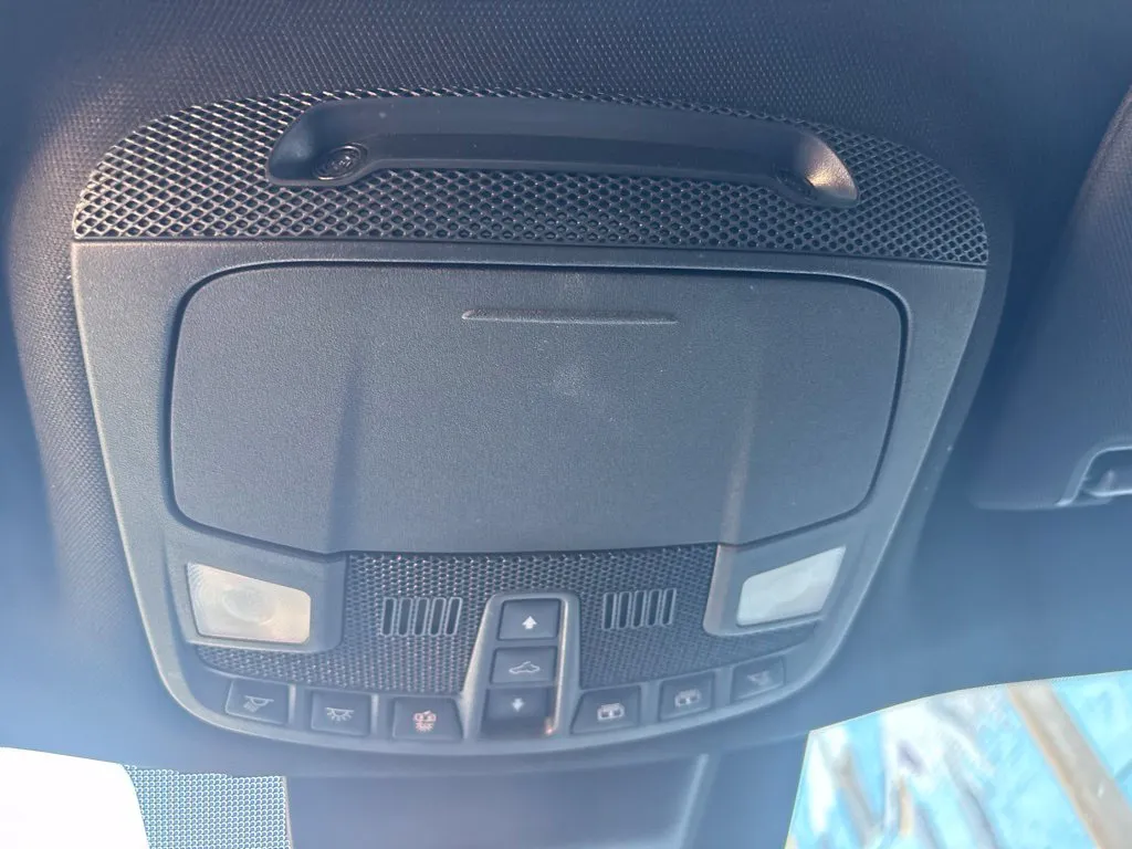 Ford Expedition MAX photo 17
