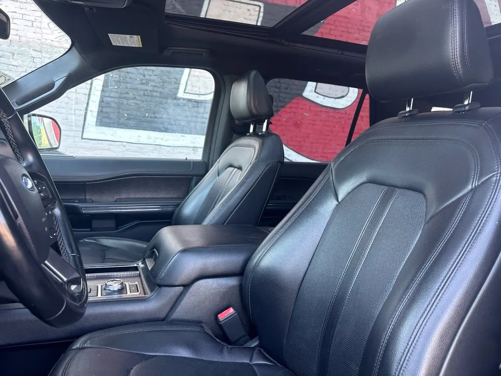 Ford Expedition MAX photo 11