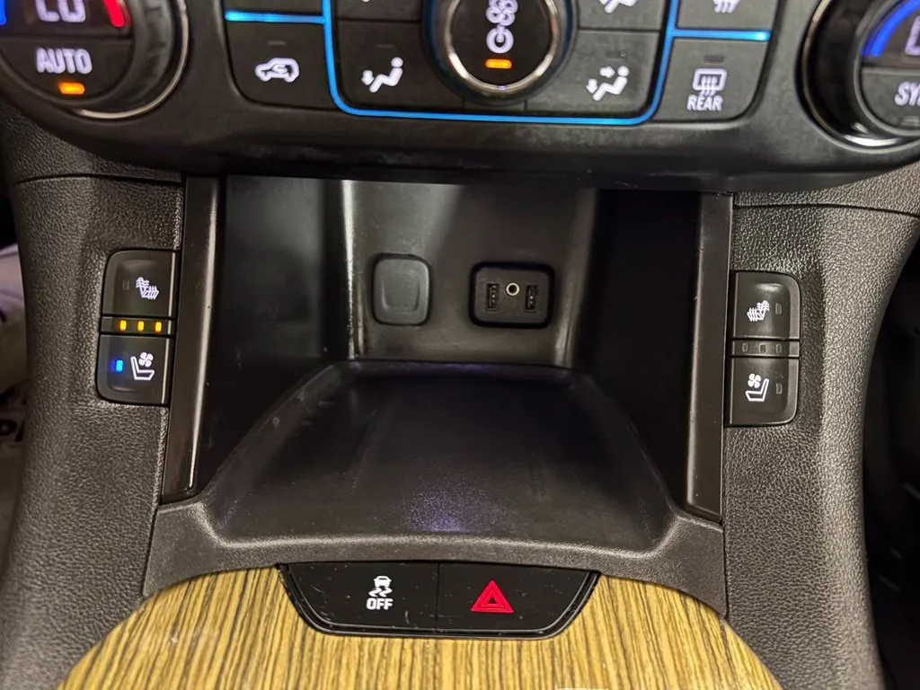 GMC Acadia photo 28