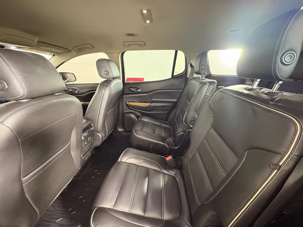 GMC Acadia photo 42