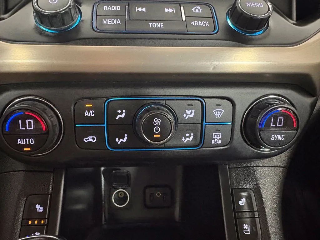 GMC Acadia photo 27