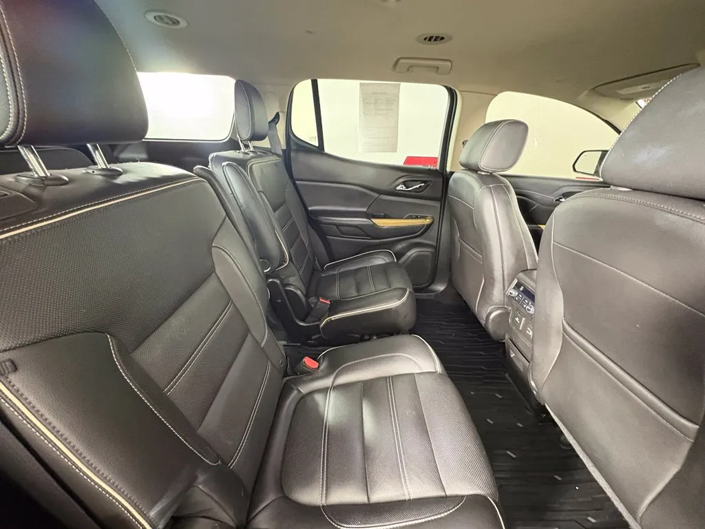 GMC Acadia photo 46