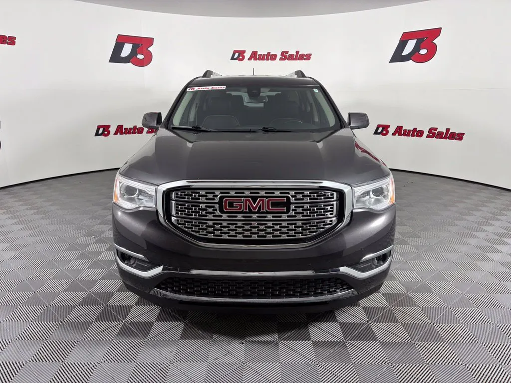 GMC Acadia photo 9