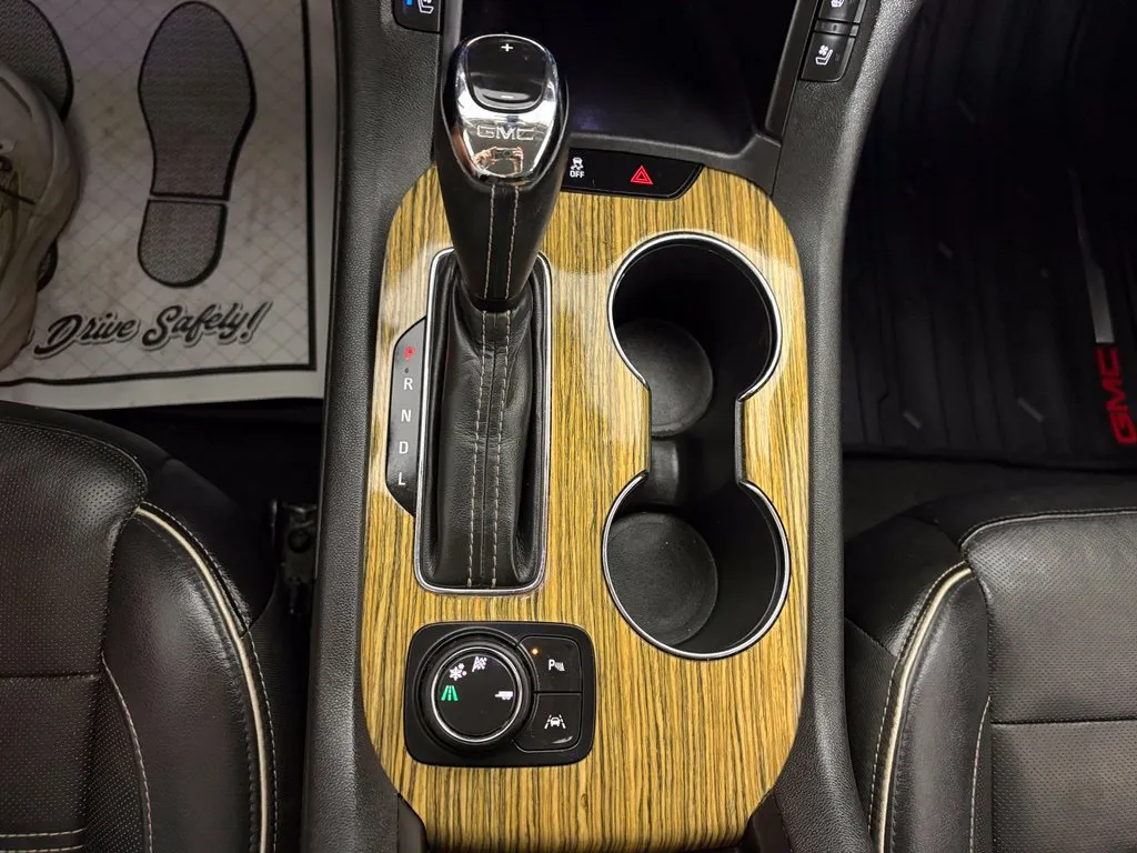 GMC Acadia photo 29