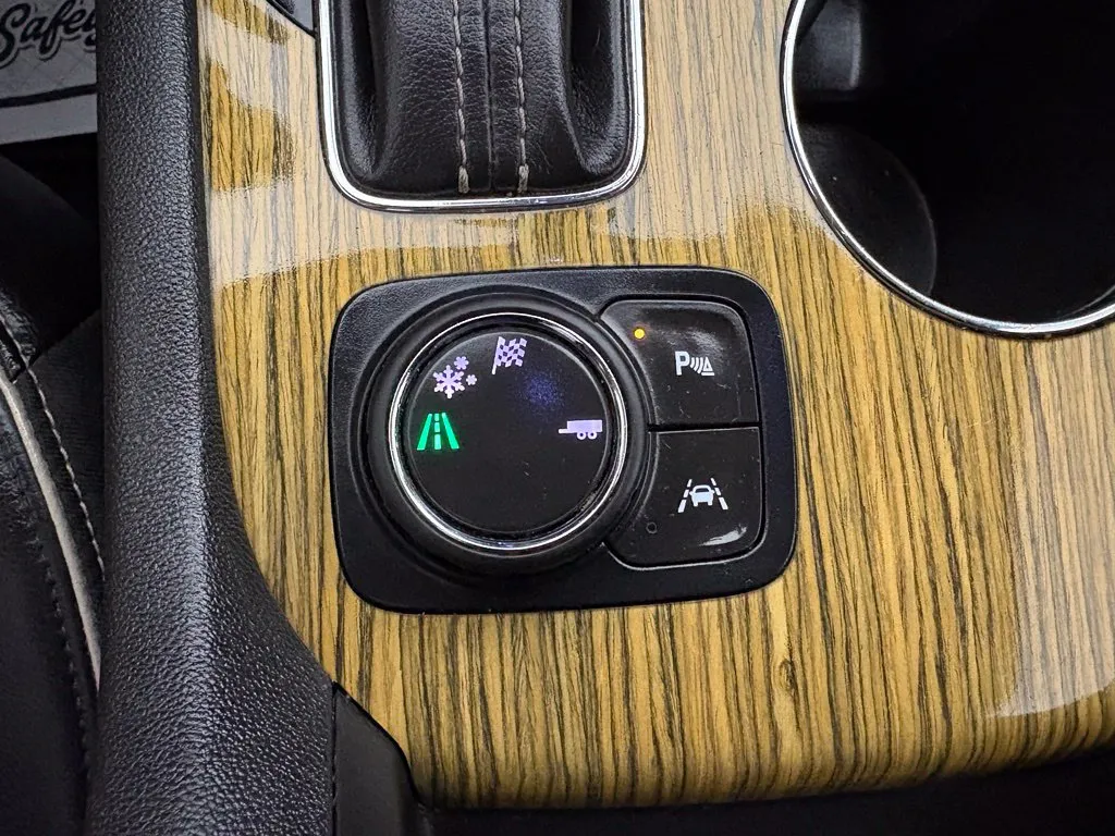 GMC Acadia photo 30