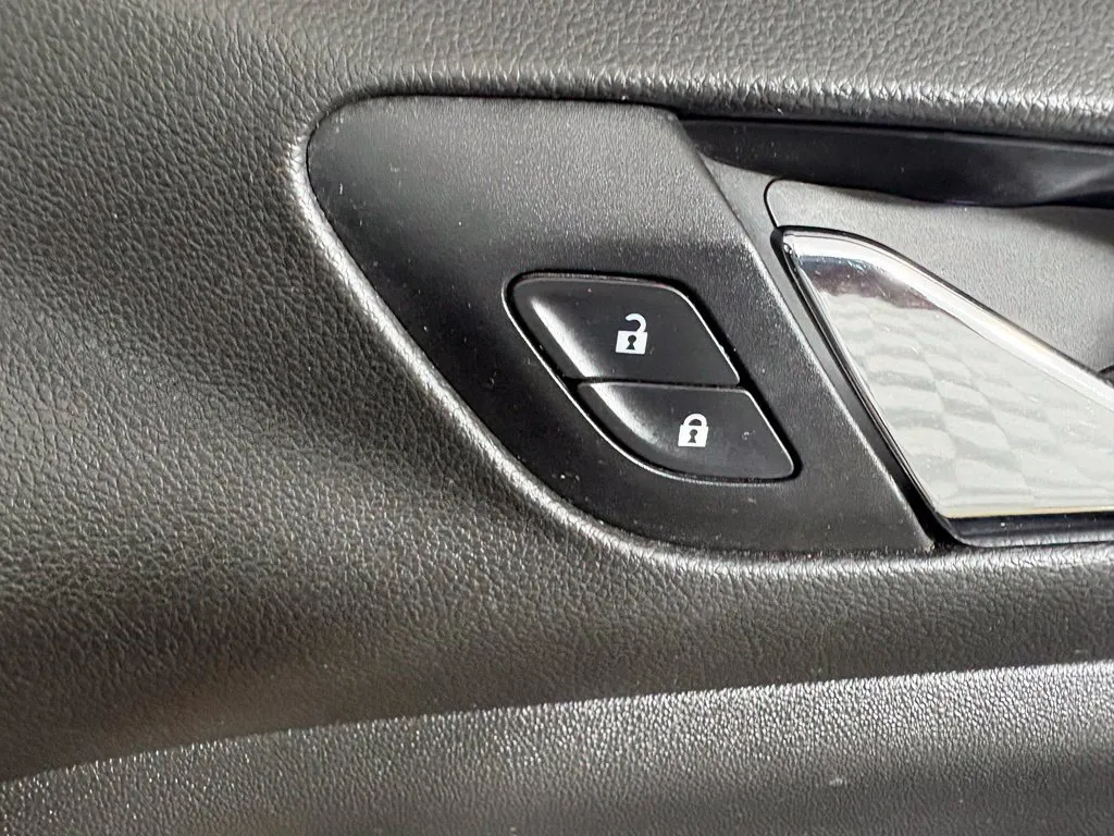 GMC Acadia photo 38