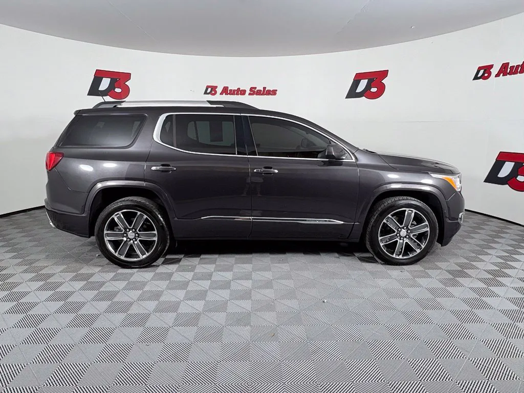 GMC Acadia photo 7