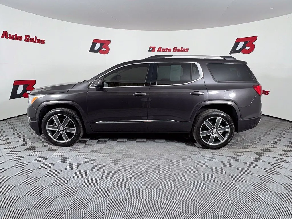 GMC Acadia photo 3