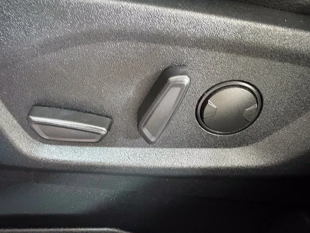 Ford Edge photo 11