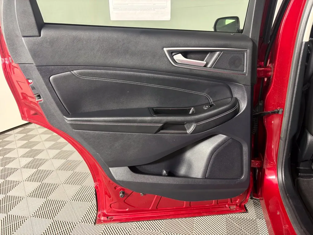 Ford Edge photo 43
