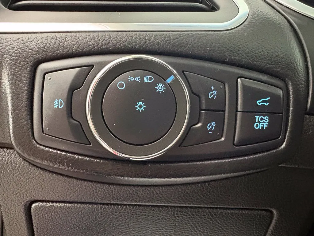 Ford Edge photo 17