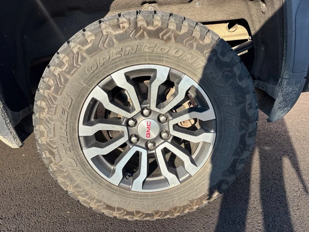 GMC Sierra photo 20