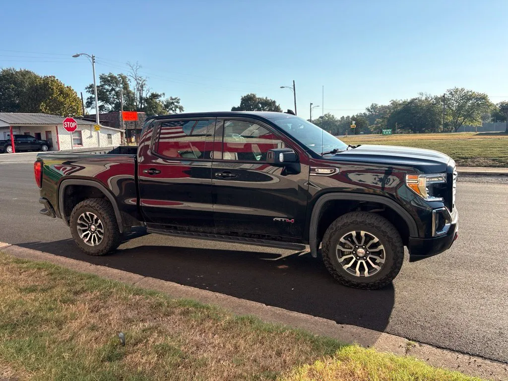 GMC Sierra photo 7