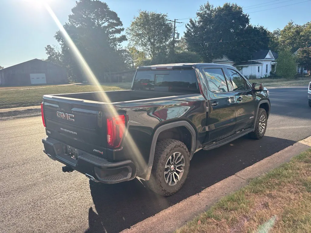 GMC Sierra photo 6